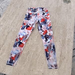 Woman’s Fabletics Leggings